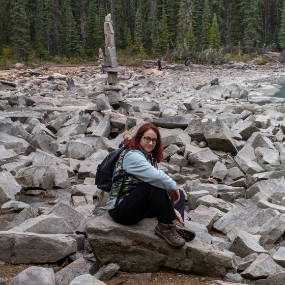 Meet your Posher, Choey - Picture 3 of 8